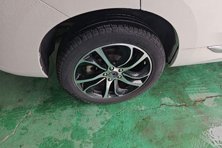 Used Haval H6 Coupe 2018 Red-Label 1.5T Automatic Two-Wheel Drive Ultra-Luxury Model Right Rear Wheel Hub