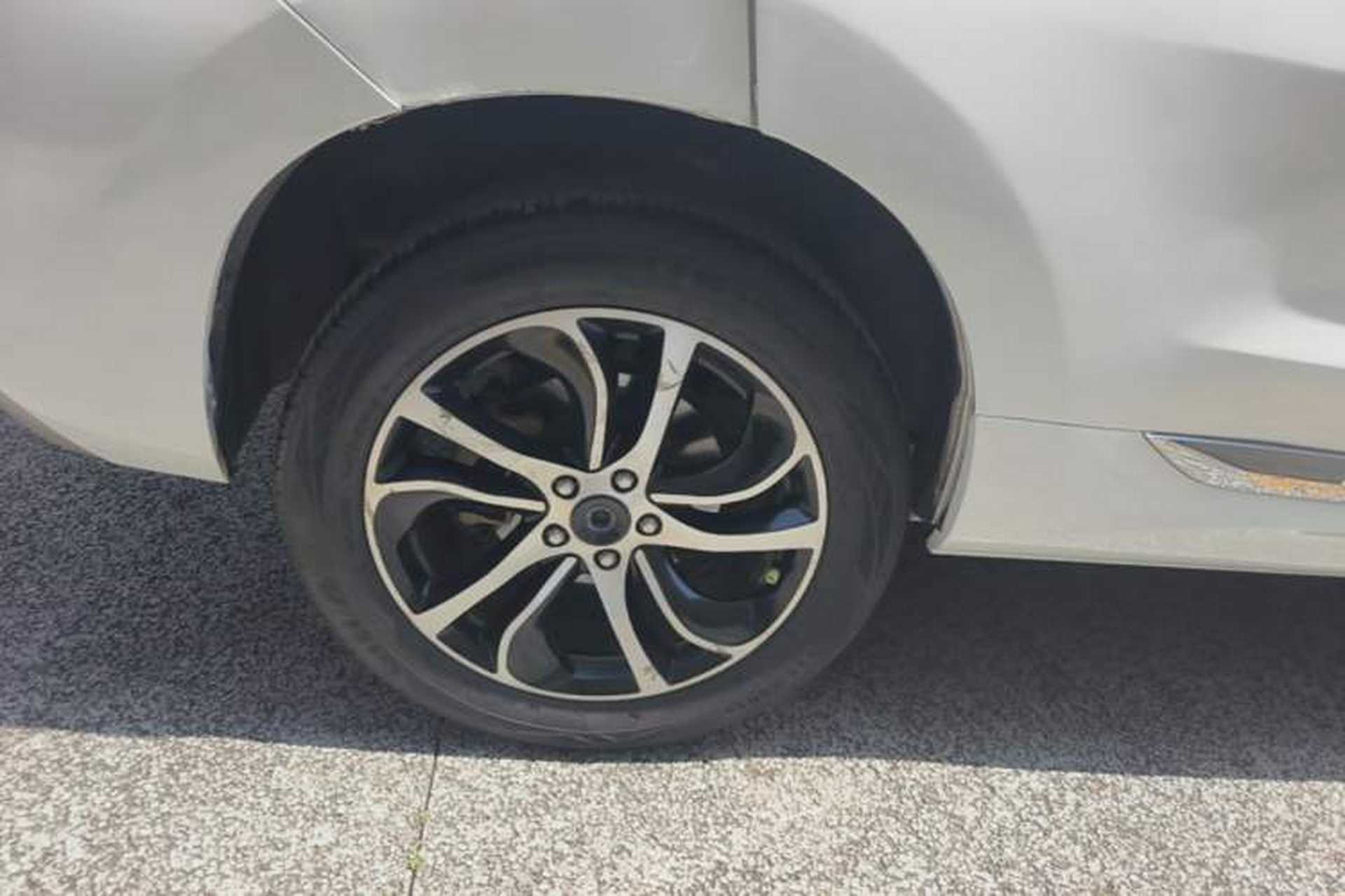 Used Haval H6 Coupe 2018 Red-Label 1.5T Automatic Two-Wheel Drive Ultra-Luxury Model Right Rear Wheel Hub