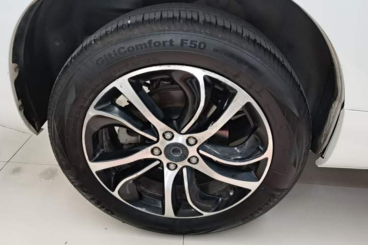 Used Haval H6 Coupe 2018 Red-Label 1.5T Automatic Two-Wheel Drive Ultra-Luxury Model Right Rear Wheel Hub