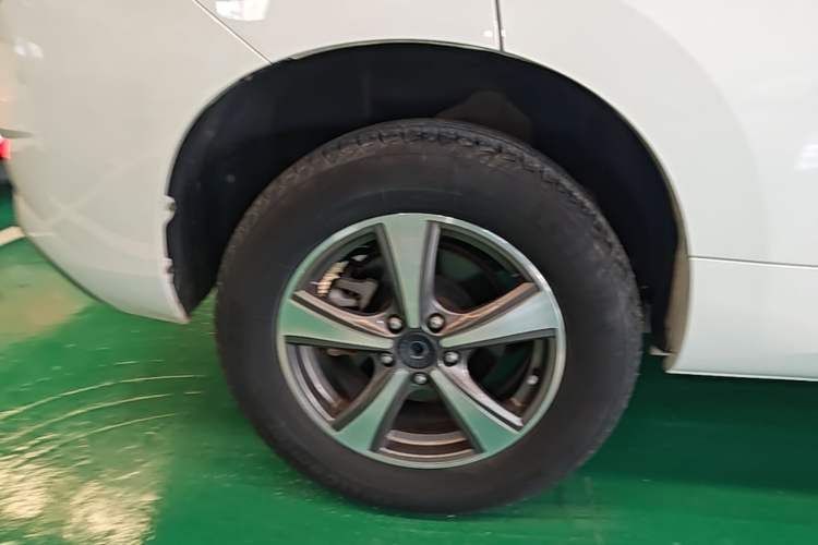 Used Haval H6 Coupe 2018 Red-Label 1.5T Automatic Two-Wheel Drive Luxury Model Right Rear Wheel Hub