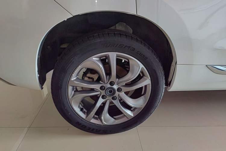 Used Haval H6 Coupe 2018 Red-Label 1.5T Automatic Two-Wheel Drive Ultra-Luxury Model Right Rear Wheel Hub