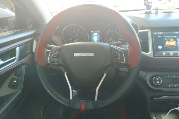 Used Haval H6 Coupe 2018 Red-Label 1.5T Automatic Two-Wheel Drive Ultra-Luxury Model Steering Wheel