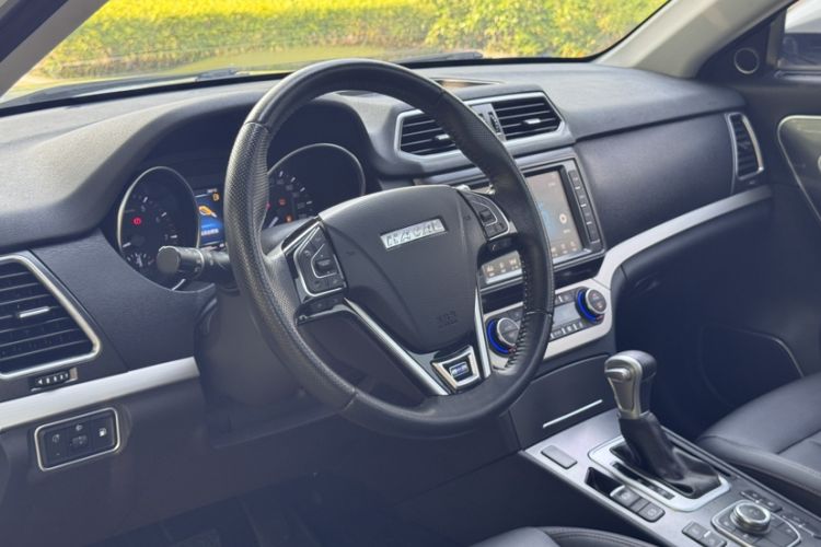 Used Haval H6 Coupe 2018 Blue Label 1.5T Automatic Two-Wheel Drive Ultra-Luxury Model Steering Wheel