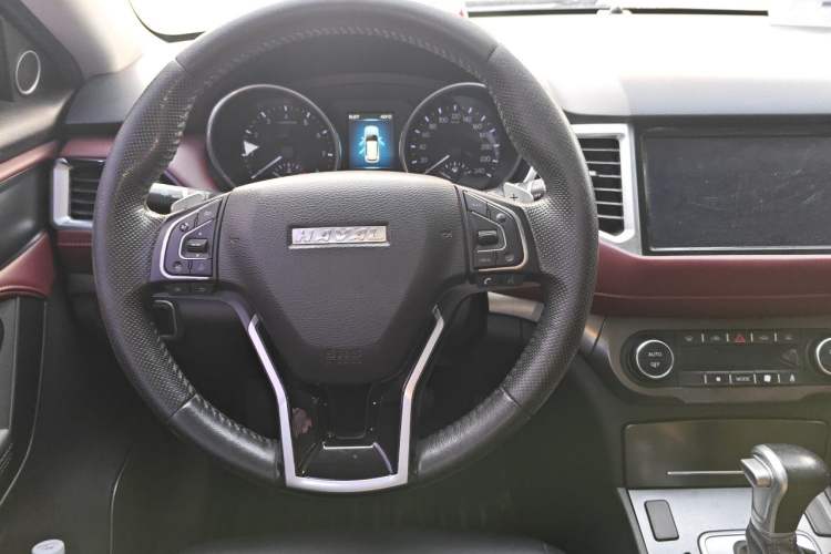 Used Haval H6 Coupe 2018 Red-Label 1.5T Automatic Two-Wheel Drive Ultra-Luxury Model Steering Wheel