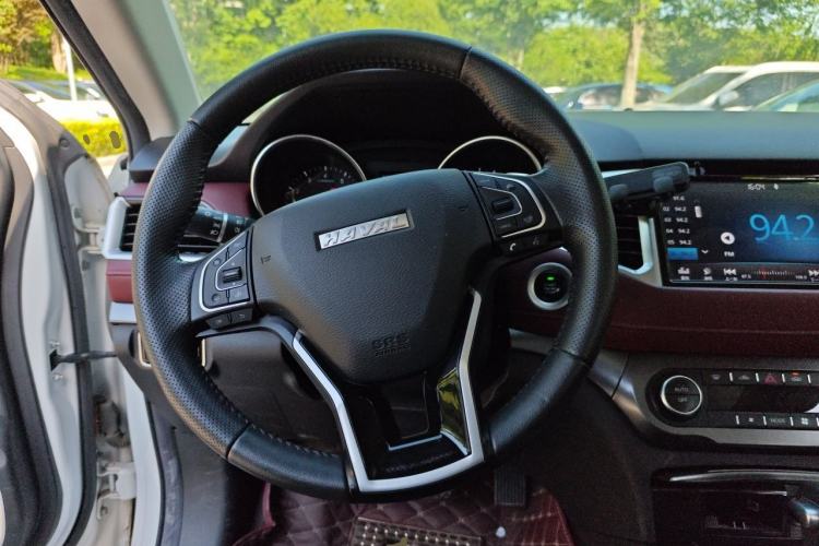 Used Haval H6 Coupe 2018 Red-Label 1.5T Automatic Two-Wheel Drive Ultra-Luxury Model Steering Wheel