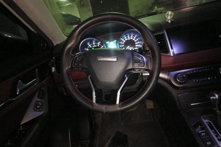 Used Haval H6 Coupe 2018 Red-Label 1.5T Automatic Two-Wheel Drive Ultra-Luxury Model Steering Wheel
