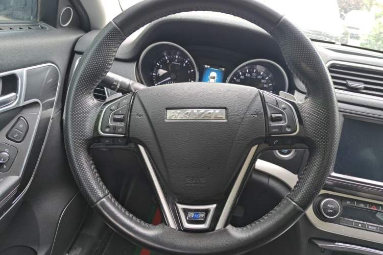 Used Haval H6 Coupe 2018 Blue Label 1.5T Automatic Two-Wheel Drive Ultra-Luxury Model Steering Wheel