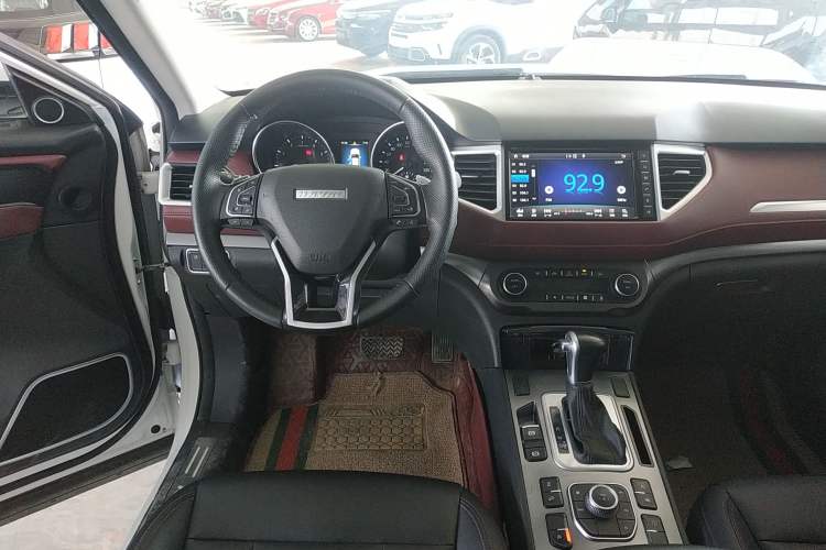 Used Haval H6 Coupe 2018 Red-Label 1.5T Automatic Two-Wheel Drive Ultra-Luxury Model Steering Wheel