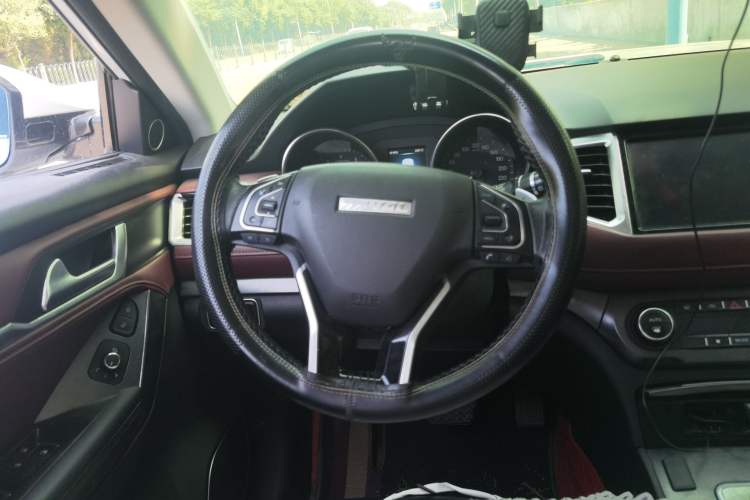 Used Haval H6 Coupe 2018 Red-Label 1.5T Automatic Two-Wheel Drive Ultra-Luxury Model Steering Wheel