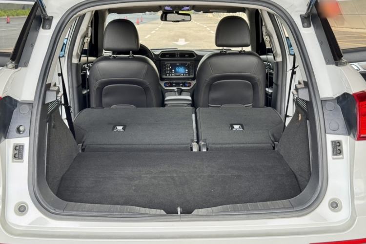 Used Haval H6 Coupe 2018 Blue Label 1.5T Automatic Two-Wheel Drive Ultra-Luxury Model Trunk