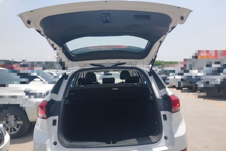 Used Haval H6 Coupe 2018 Red-Label 1.5T Automatic Two-Wheel Drive Ultra-Luxury Model Trunk