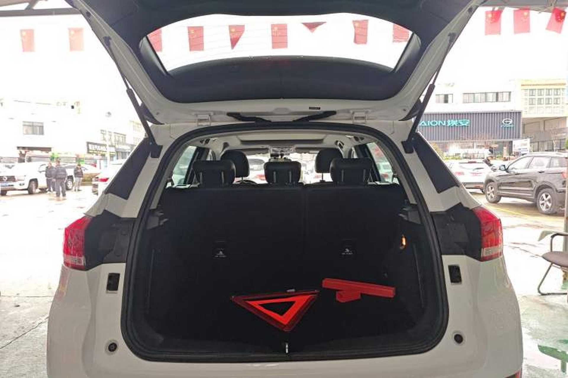 Used Haval H6 Coupe 2018 Red-Label 1.5T Automatic Two-Wheel Drive Ultra-Luxury Model Trunk
