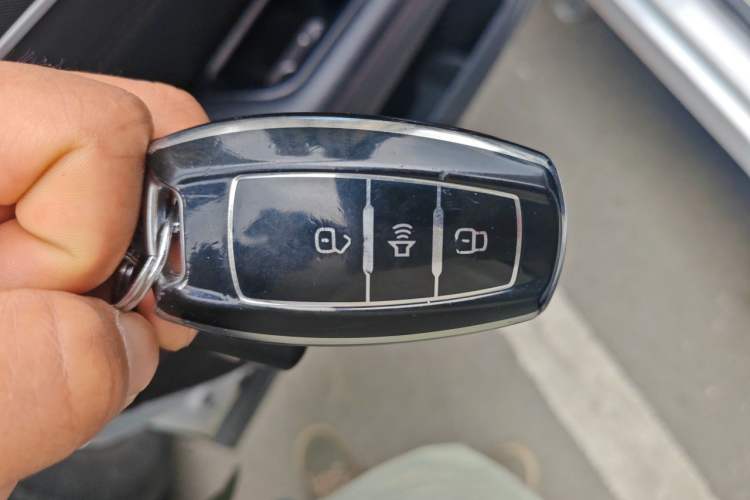 Used Haval H6 Coupe 2018 Blue Label 1.5T Automatic Two-Wheel Drive Luxury Model Vehicle Key