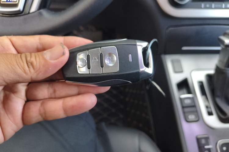 Used Haval H6 Coupe 2018 Blue Label 1.5T Automatic Two-Wheel Drive Luxury Model Vehicle Key