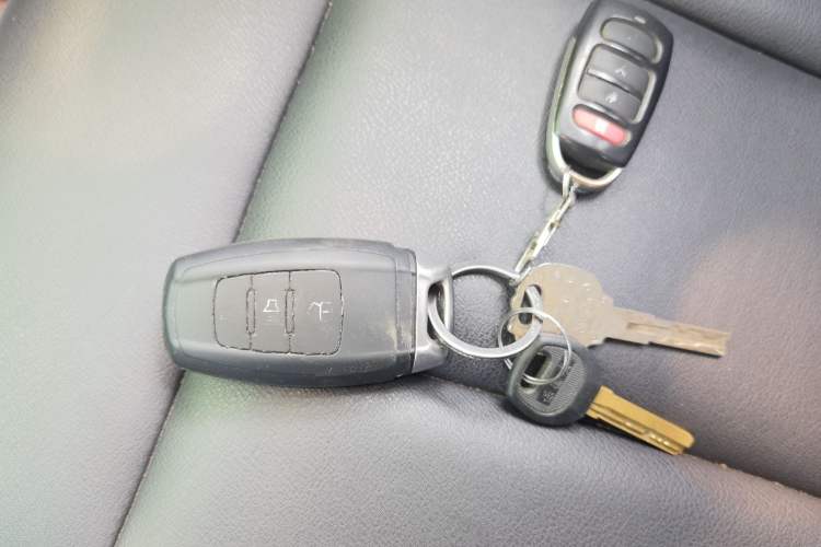 Used Haval H6 Coupe 2018 Red-Label 1.5T Automatic Two-Wheel Drive Ultra-Luxury Model Vehicle Key