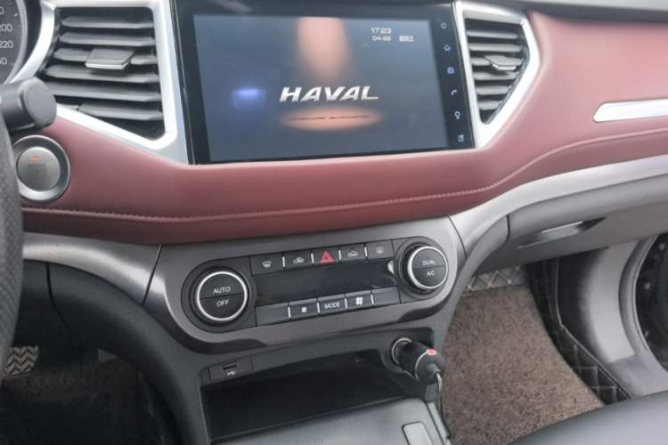 Used Haval H6 Coupe 2019 1.5T Automatic Two-Wheel Drive Luxury Smart Connectivity Version China VI Standard Audio And AC Panel