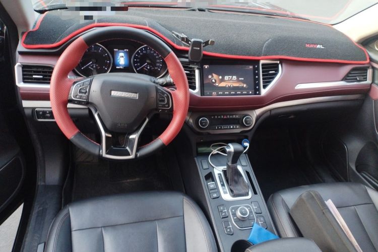 Used Haval H6 Coupe 2019 1.5T Automatic Two-Wheel Drive Elite Version China V Standard Center Console