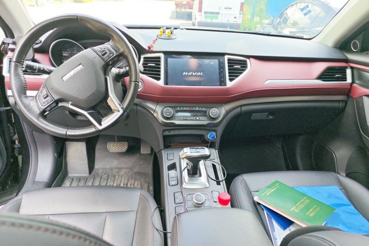 Used Haval H6 Coupe 2019 1.5T Automatic Two-Wheel Drive Luxury Smart Connectivity Version China VI Standard Center Console