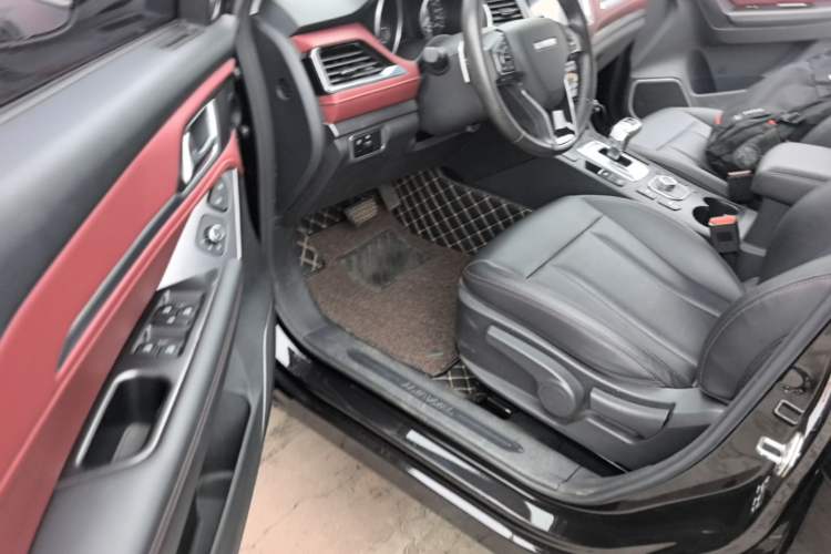 Used Haval H6 Coupe 2019 1.5T Automatic Two-Wheel Drive Luxury Smart Connectivity Version China VI Standard Driver Seat