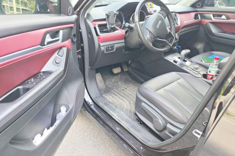 Used Haval H6 Coupe 2019 1.5T Automatic Two-Wheel Drive Luxury Smart Connectivity Version China VI Standard Driver Seat