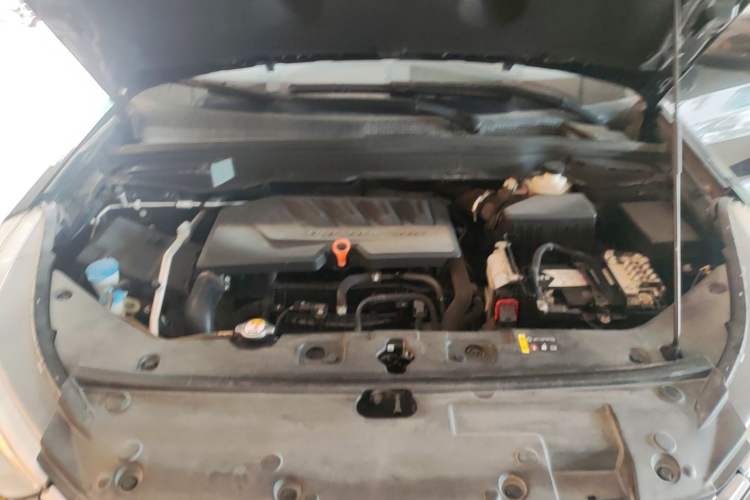 Used Haval H6 Coupe 2019 1.5T Automatic Two-Wheel Drive Luxury Smart Connectivity Version China VI Standard Engine Bay