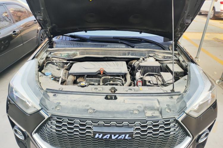 Used Haval H6 Coupe 2019 1.5T Automatic Two-Wheel Drive Luxury Smart Connectivity Version China VI Standard Engine Bay
