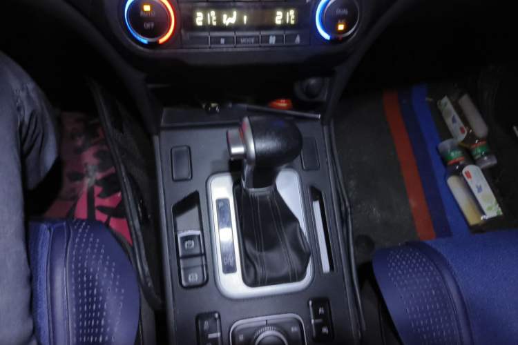 Used Haval H6 Coupe 2019 1.5T Automatic Two-Wheel Drive Ultra-Luxury Smart Connectivity Version China V Emission Standard Gear Lever