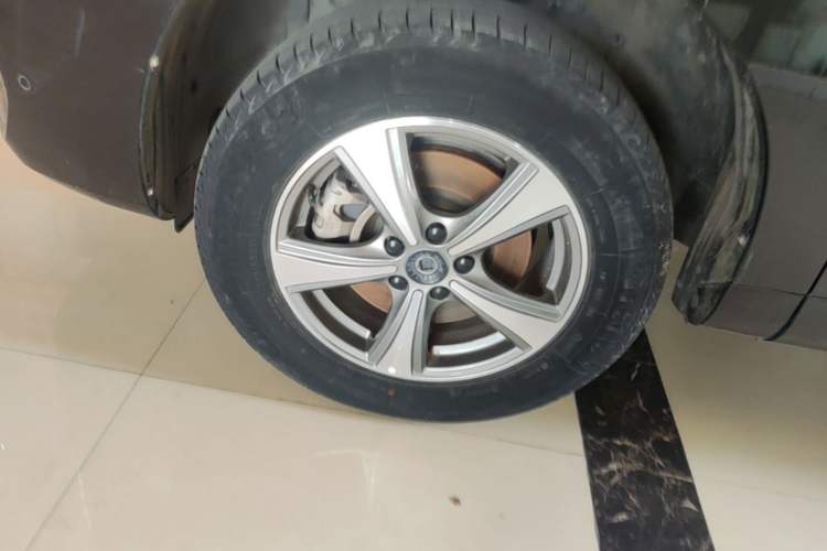 Used Haval H6 Coupe 2019 1.5T Automatic Two-Wheel Drive Luxury Smart Connectivity Version China VI Standard Left Front Wheel Hub