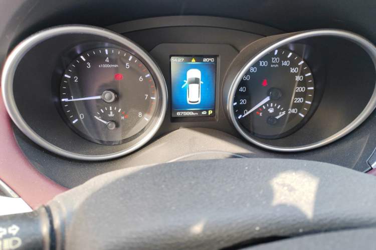 Used Haval H6 Coupe 2019 1.5T Automatic Two-Wheel Drive Luxury Smart Connectivity Version China VI Standard Odometer Close Up