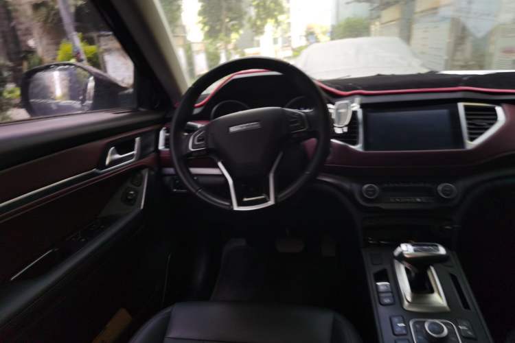 Used Haval H6 Coupe 2019 1.5T Automatic Two-Wheel Drive Ultra-Luxury Smart Connectivity Model China VI Standard Steering Wheel