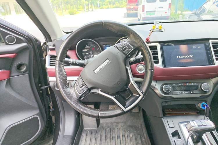 Used Haval H6 Coupe 2019 1.5T Automatic Two-Wheel Drive Luxury Smart Connectivity Version China VI Standard Steering Wheel