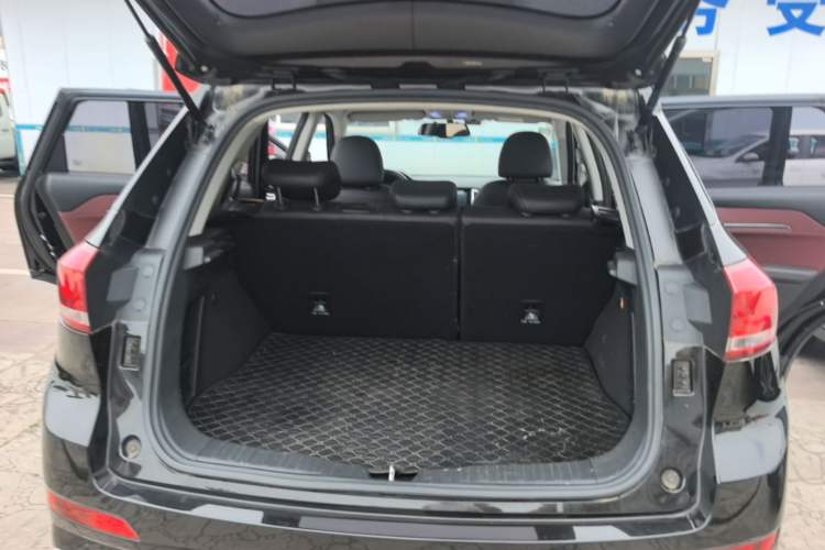 Used Haval H6 Coupe 2019 1.5T Automatic Two-Wheel Drive Luxury Smart Connectivity Version China VI Standard Trunk