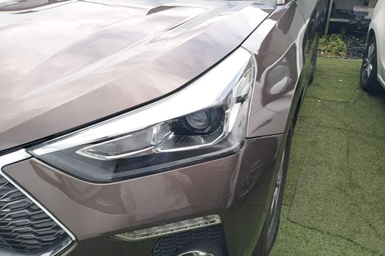 Used Haval H6 Coupe 2019 1.5T Automatic Two-Wheel Drive Luxury Smart Connectivity Version China VI Standard Left Front Headlight