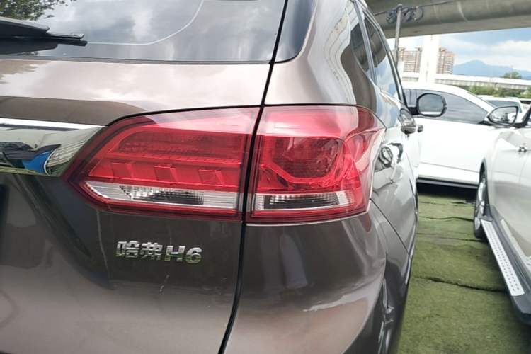 Used Haval H6 Coupe 2019 1.5T Automatic Two-Wheel Drive Luxury Smart Connectivity Version China VI Standard Right Rear Taillight