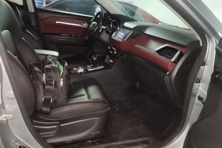 Used Haval H6 Coupe 2019 1.5T Automatic Two-Wheel Drive Luxury Smart Connectivity Version China VI Standard Right Front Seat