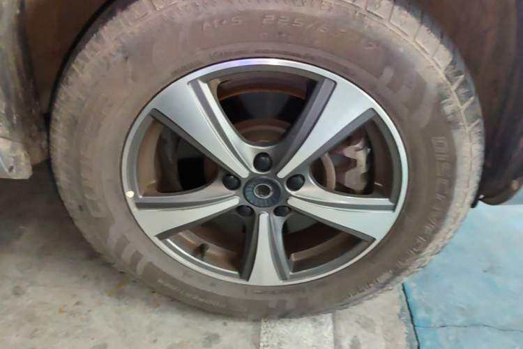 Used Haval H6 Coupe 2019 1.5T Automatic Two-Wheel Drive Luxury Smart Connectivity Version China V Standard Right Front Wheel Hub