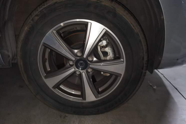 Used Haval H6 Coupe 2019 1.5T Automatic Two-Wheel Drive Luxury Smart Connectivity Version China VI Standard Right Front Wheel Hub