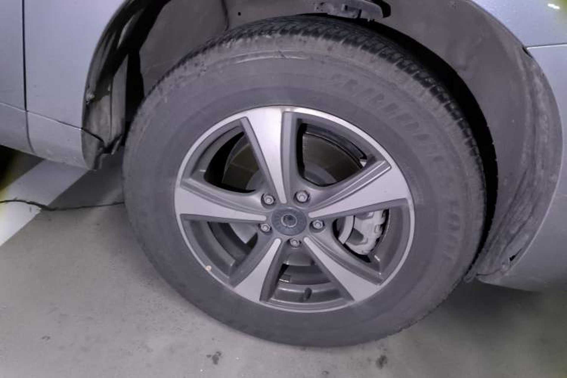 Used Haval H6 Coupe 2019 1.5T Automatic Two-Wheel Drive Luxury Smart Connectivity Version China VI Standard Right Front Wheel Hub