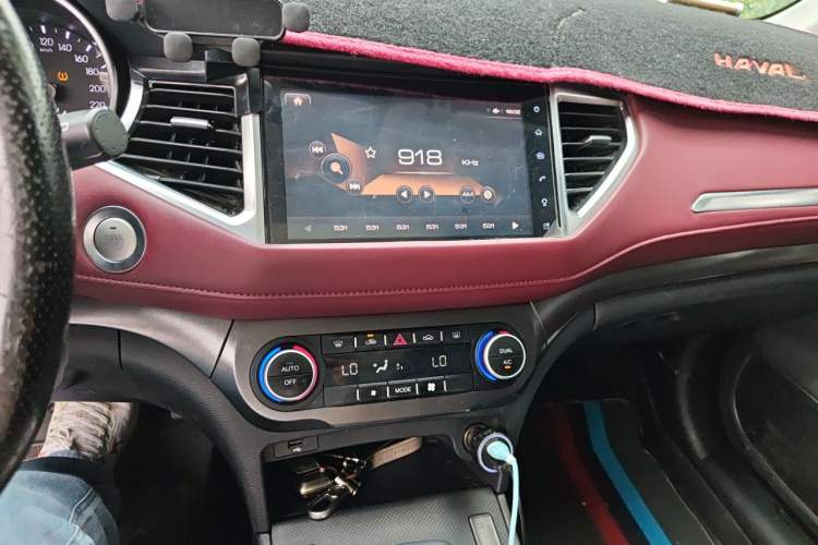 Used Haval H6 Coupe 2019 1.5T Automatic Two-Wheel Drive Luxury Smart Connectivity Version China V Standard Audio And AC Panel