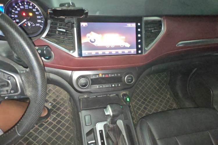 Used Haval H6 Coupe 2019 1.5T Automatic Two-Wheel Drive Luxury Smart Connectivity Version China V Standard Audio And AC Panel