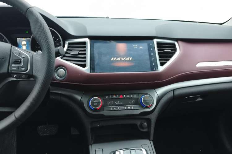 Used Haval H6 Coupe 2019 1.5T Automatic Two-Wheel Drive Luxury Smart Connectivity Version China VI Standard Audio And AC Panel