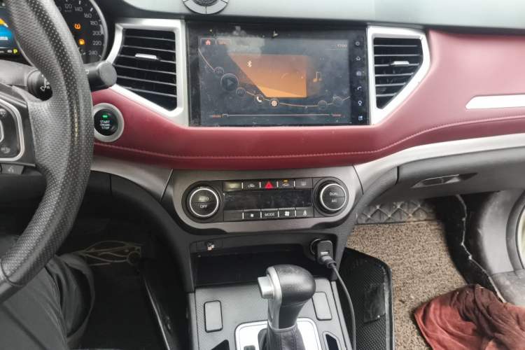 Used Haval H6 Coupe 2019 1.5T Automatic Two-Wheel Drive Luxury Smart Connectivity Version China V Standard Audio And AC Panel