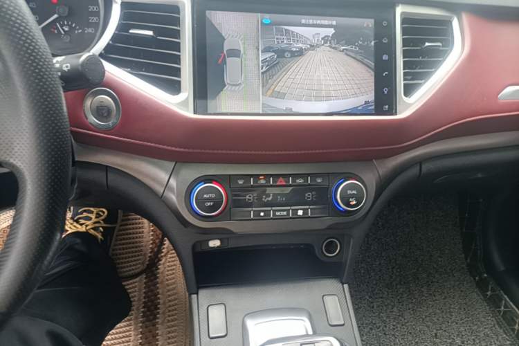 Used Haval H6 Coupe 2019 1.5T Automatic Two-Wheel Drive Luxury Smart Connectivity Version China VI Standard Audio And AC Panel
