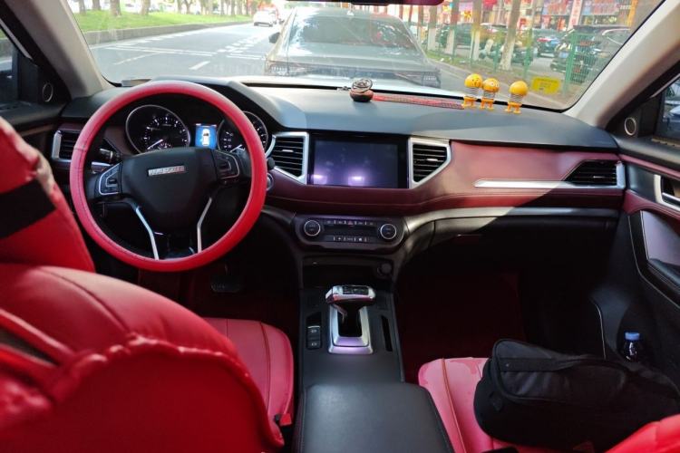 Used Haval H6 Coupe 2019 1.5T Automatic Two-Wheel Drive Luxury Smart Connectivity Version China VI Standard Center Console