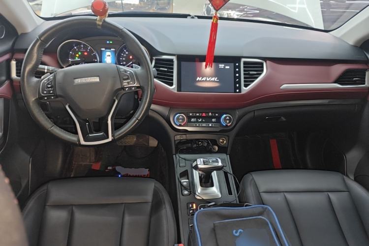 Used Haval H6 Coupe 2019 1.5T Automatic Two-Wheel Drive Ultra-Luxury Smart Connectivity Model China VI Standard Center Console