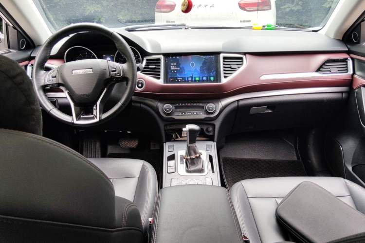 Used Haval H6 Coupe 2019 1.5T Automatic Two-Wheel Drive Ultra-Luxury Smart Connectivity Version China V Emission Standard Center Console