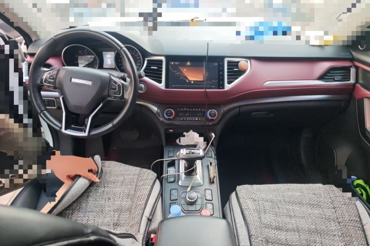 Used Haval H6 Coupe 2019 1.5T Automatic Two-Wheel Drive Luxury Smart Connectivity Version China VI Standard Center Console