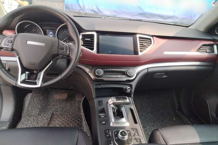 Used Haval H6 Coupe 2019 1.5T Automatic Two-Wheel Drive Luxury Smart Connectivity Version China VI Standard Center Console