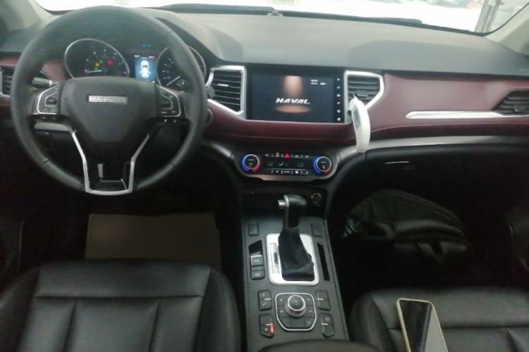 Used Haval H6 Coupe 2019 1.5T Automatic Two-Wheel Drive Elite Version China V Standard Center Console
