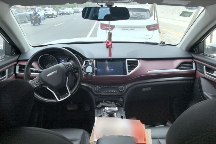 Used Haval H6 Coupe 2019 1.5T Automatic Two-Wheel Drive Elite Version China VI Standard Center Console